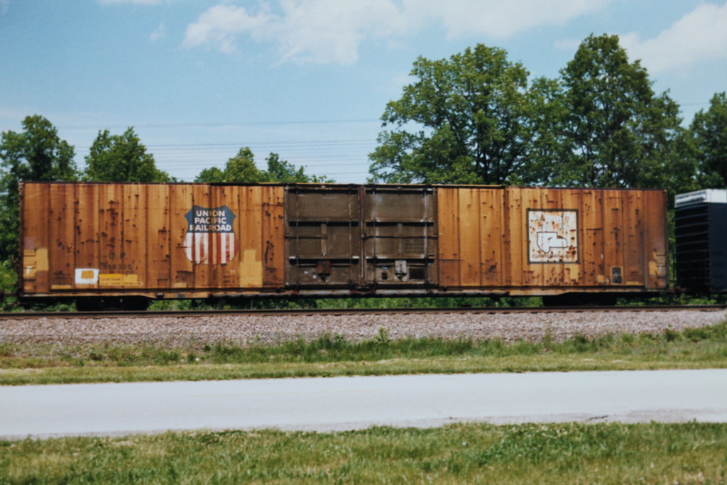 Boxcar, 86Foot Hicube, UP Gorham, IL, Railroad rolling s… Flickr