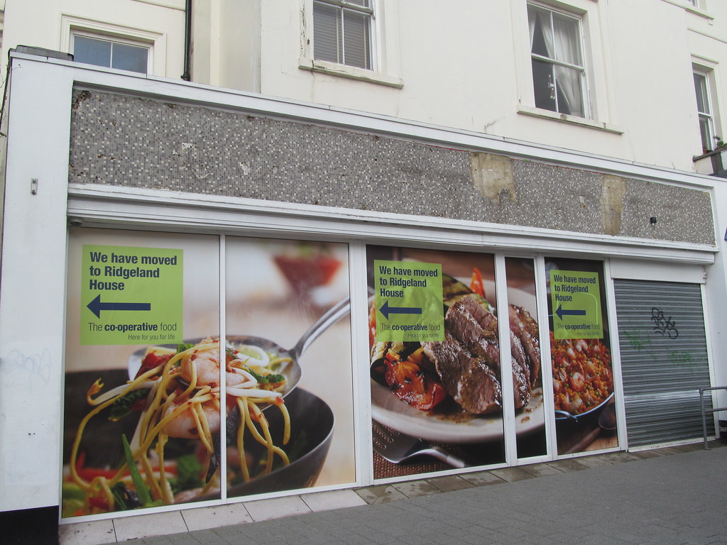 Brighton former Dyke Road Grocery branch recently closed… Flickr