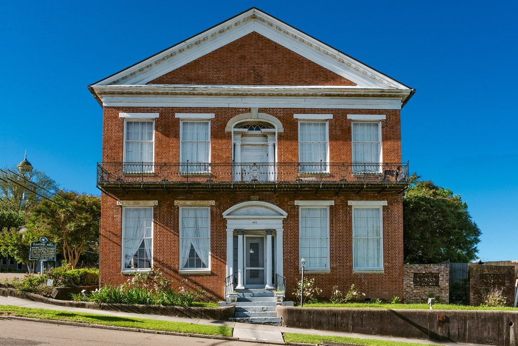 Planters' Hall (1834), v01, 822 Main St, Vicksburg, MS, US… Flickr
