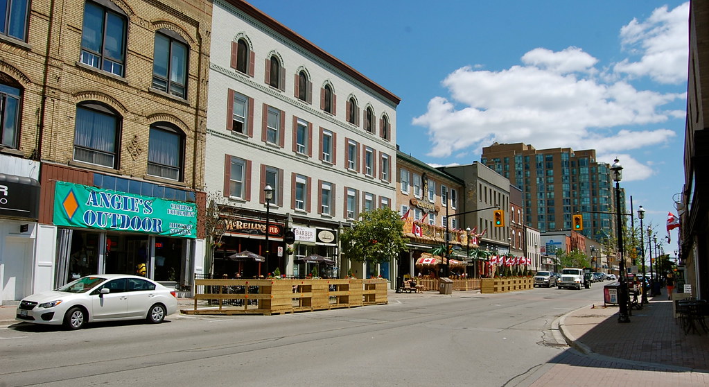 City_of_Barrie_Ontariowaterfront Main Street of Barrie Sh… Flickr
