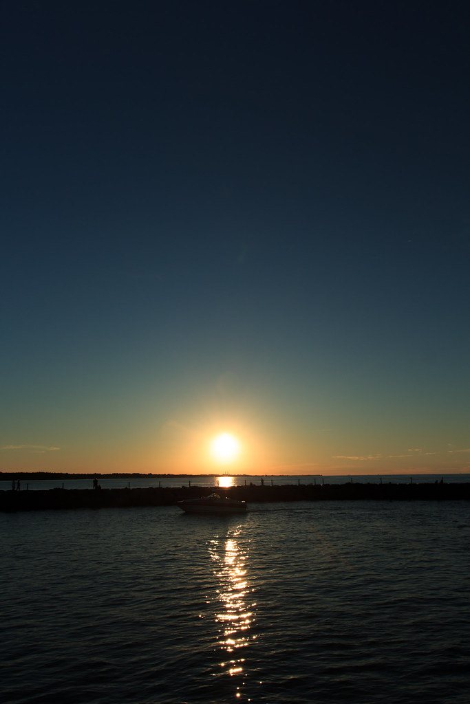 July Sunset Irondequoit Bay July Sunset Irondequoit Bay Flickr