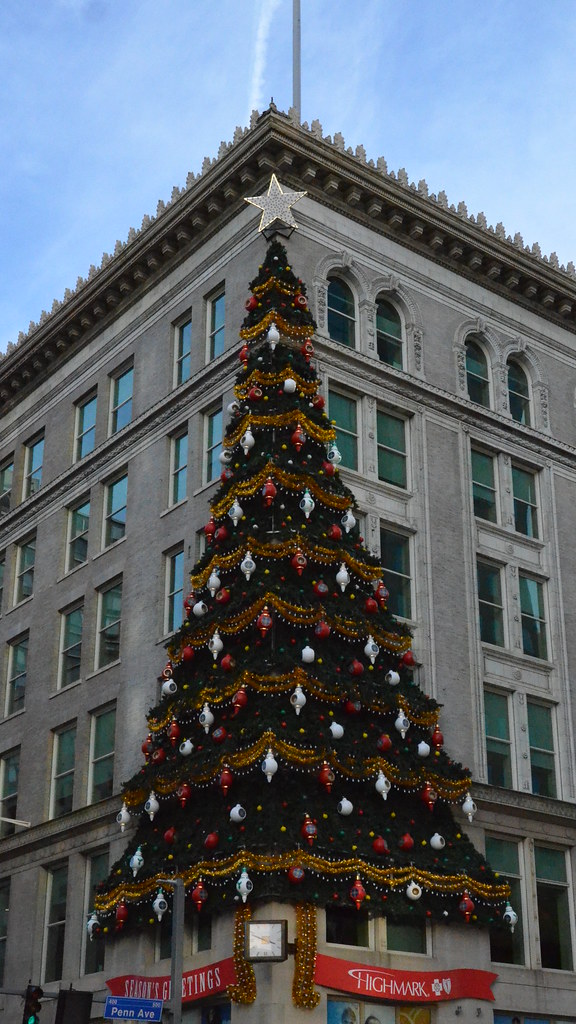 Christmas tree Pittsburgh, PA 2012 I hope to improve upon … Flickr