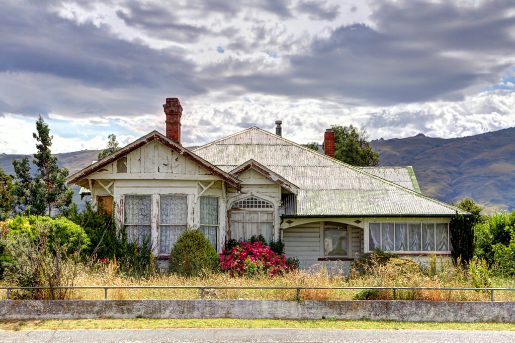 Old house, Middlemarch, Otago, New Zealand An old family h… Flickr