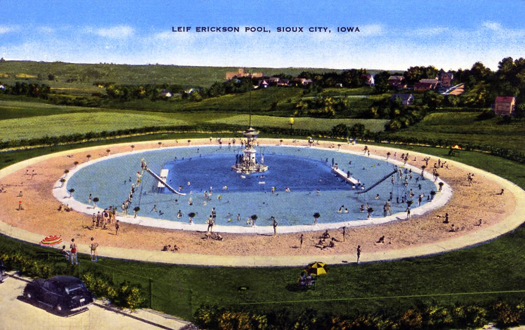Leif Erickson Pool Sioux City IA This pool is 180 feet lon… Flickr
