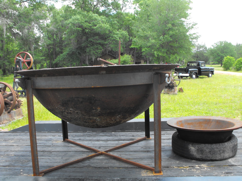 Southern cross farm weraisecane syrup kettles 250 gal and … Flickr