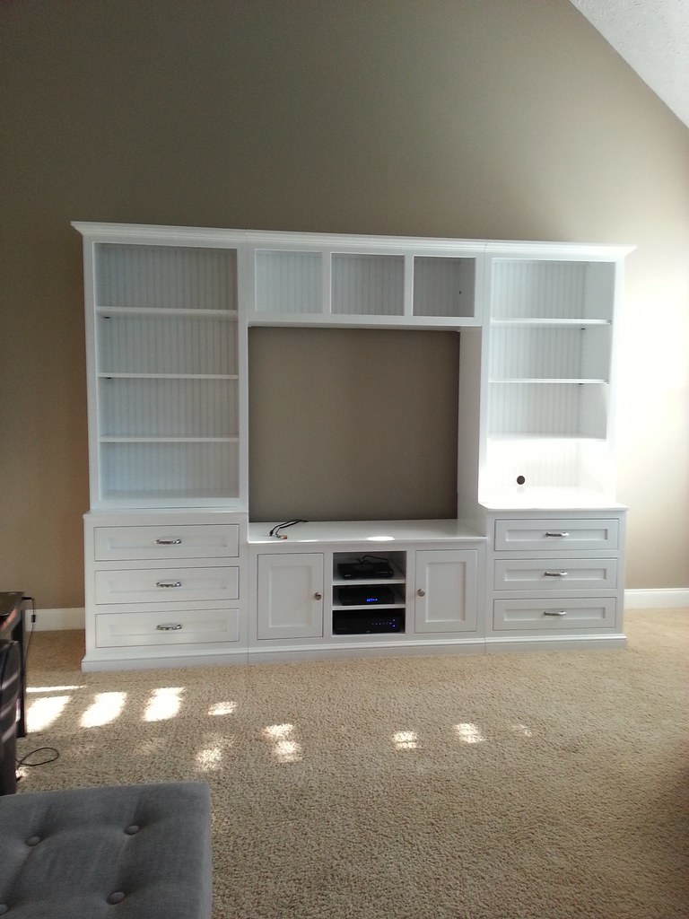 Custom 6pc. White Wall Unit OVERALL 108L x 22D x 84H Cent… Flickr