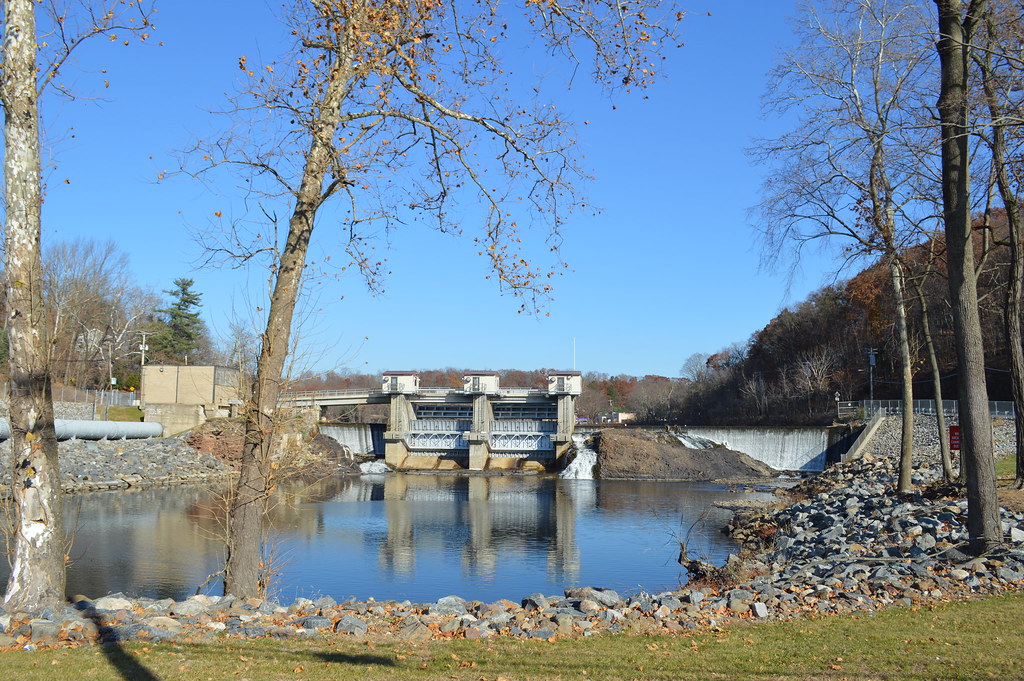 Pompton Lake Dam 111613 045 Pompton Lake Dam from Wayne, N… Flickr