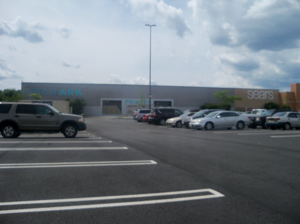 Sears/ Primark Freehold, NJ Freehold Raceway Mall, 3710 … Flickr