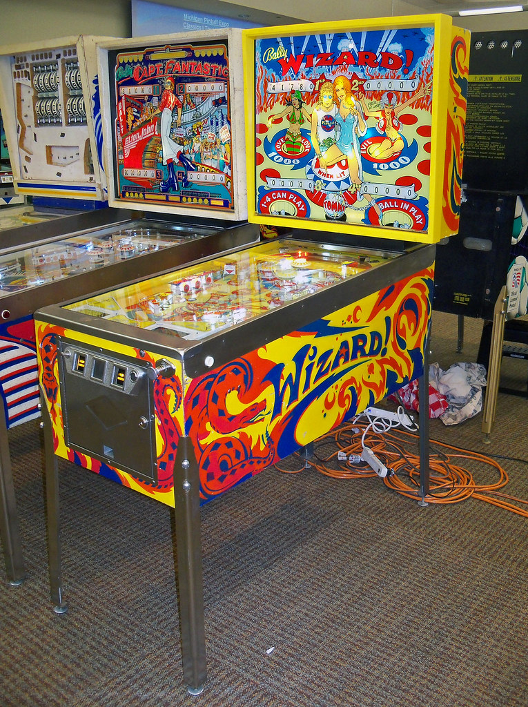 MI Rochester Wizard Wizard pinball machine at the Michig… Flickr