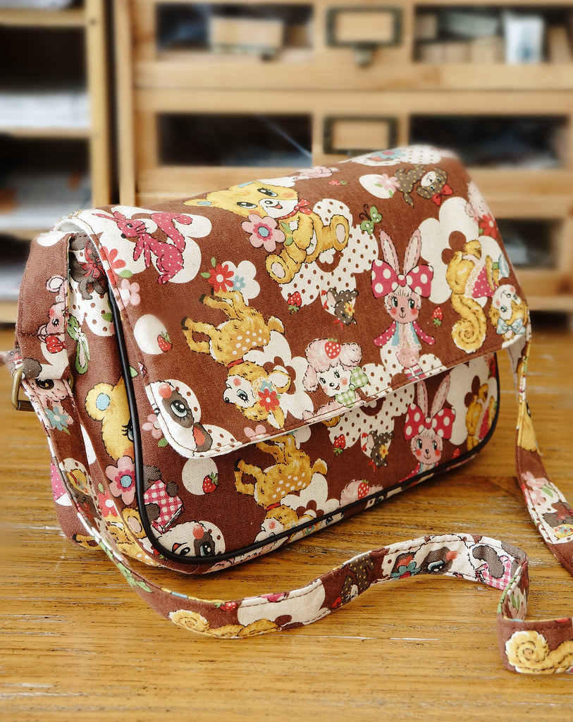 handmade messenger bag by Japanese cotton fabrics YOZOCRAF