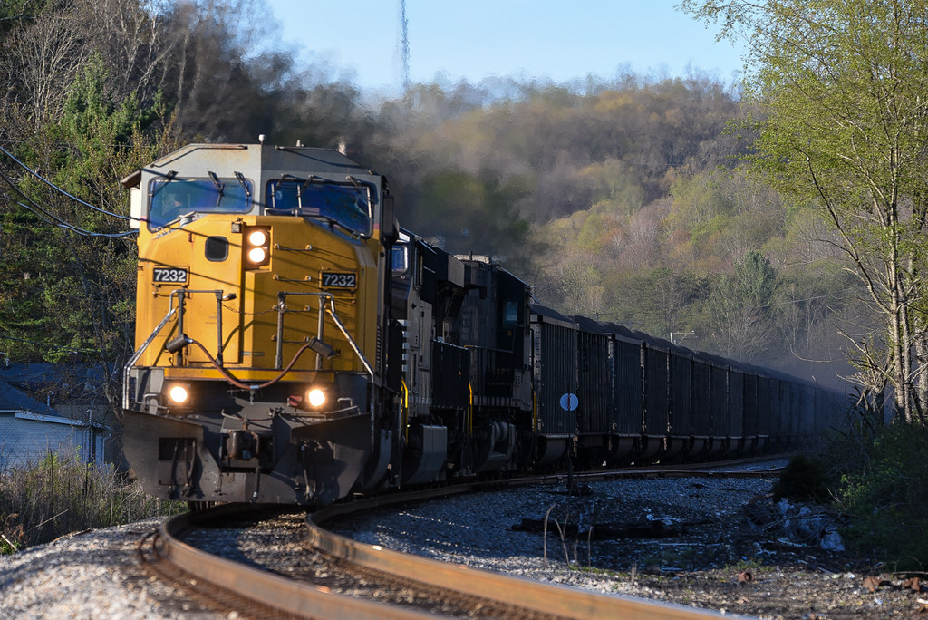 NS Eccles, WV. S/B NS U79 at Eccles, WV on the Princeton… Flickr