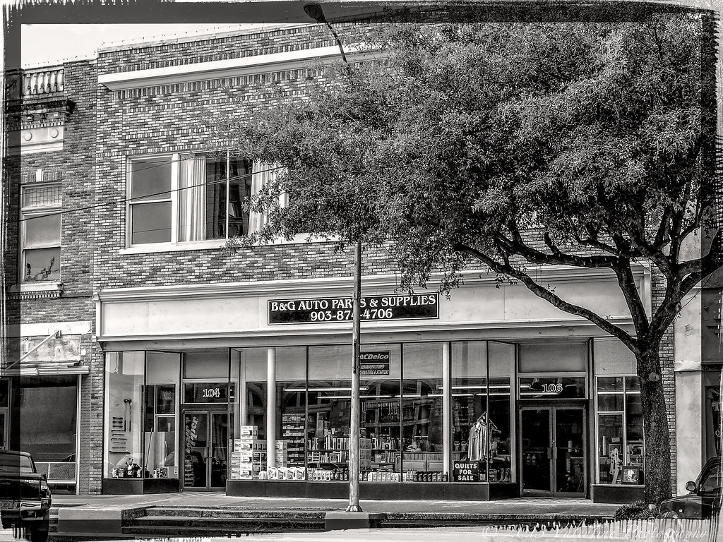 B&G Auto Parts, Corsicana...Once a McLellans 5&10 Cent Sto… Flickr