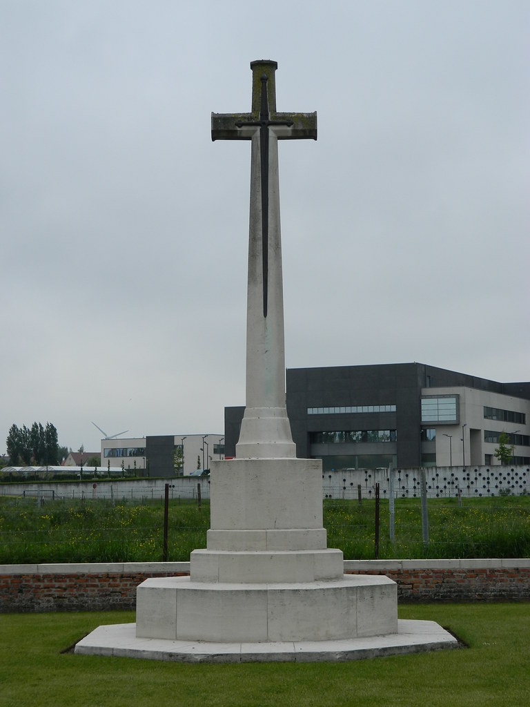 Ieper White House Cemetery, St. JeanlesYpres (WestVlaa… Flickr