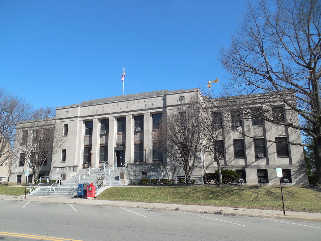 Ashland County Courthouse Ashland, Ohio Constructed betwee… Flickr