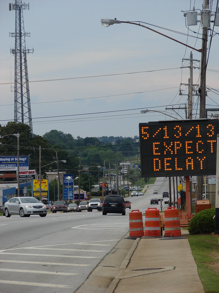 Griffin, 51313 Walking Dead Traffic notice to dr… Flickr