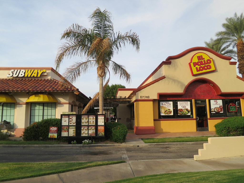 El Pollo Loco Drive Thru.jpg Paul Sableman Flickr
