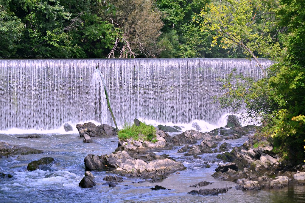 BEACON FALLS a photo on Flickriver