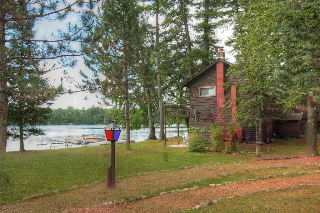 LostLakeCabinMamWayEdGabesStGermainWI Ed Gabe's L… Flickr