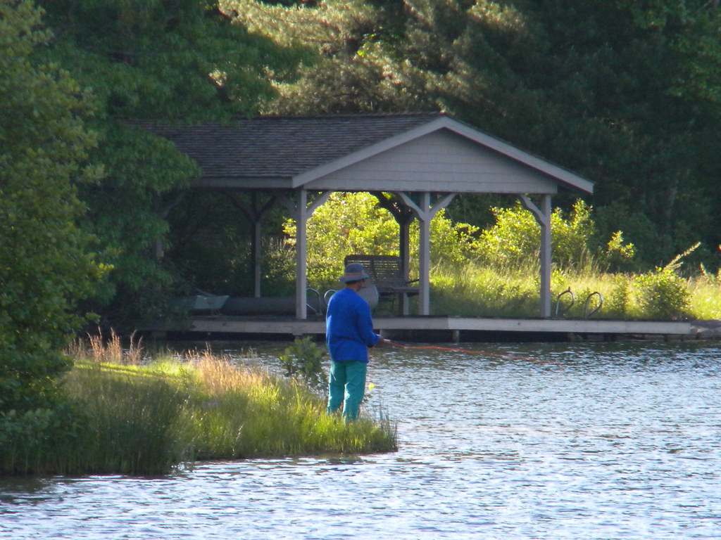 Fairfield Lake, Sapphire, NC Kevin Oliver Flickr