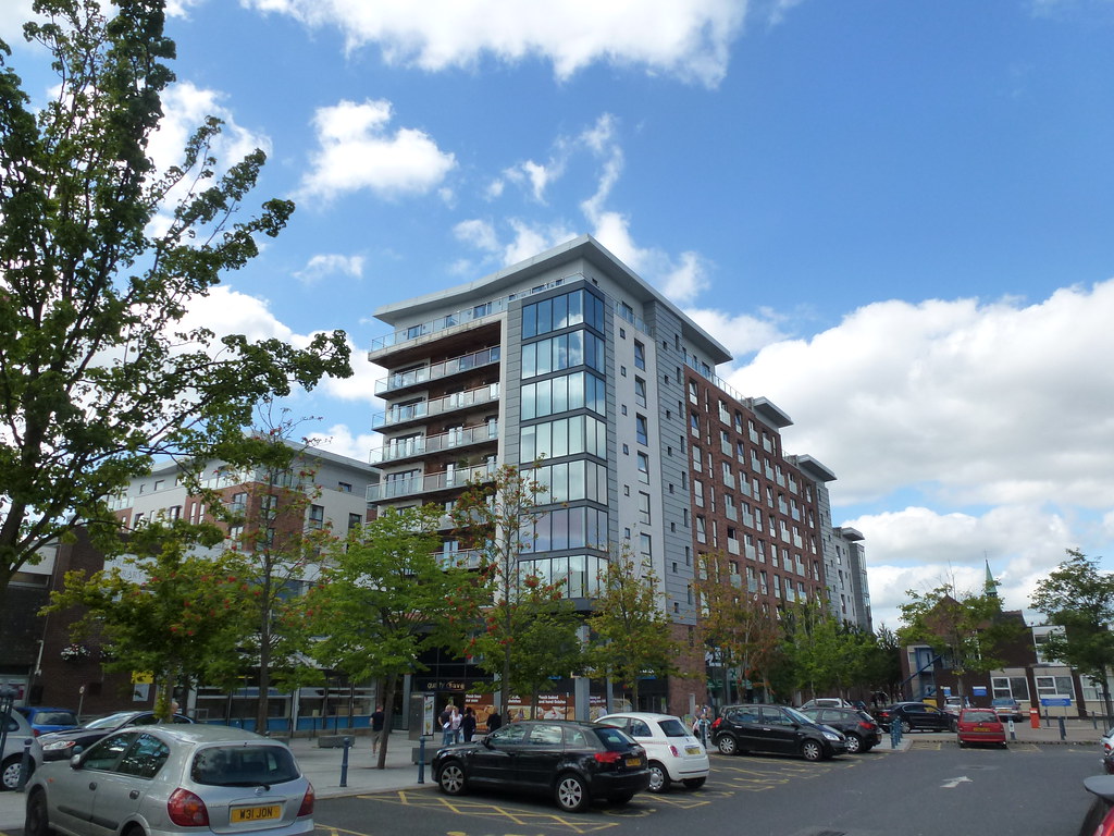 Longfield Centre, Prestwich A shopping precinct in the ver… Flickr