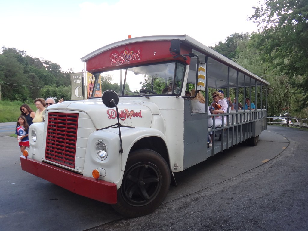 Dollywood bus shuttle Vintage bus DieselDucy Flickr