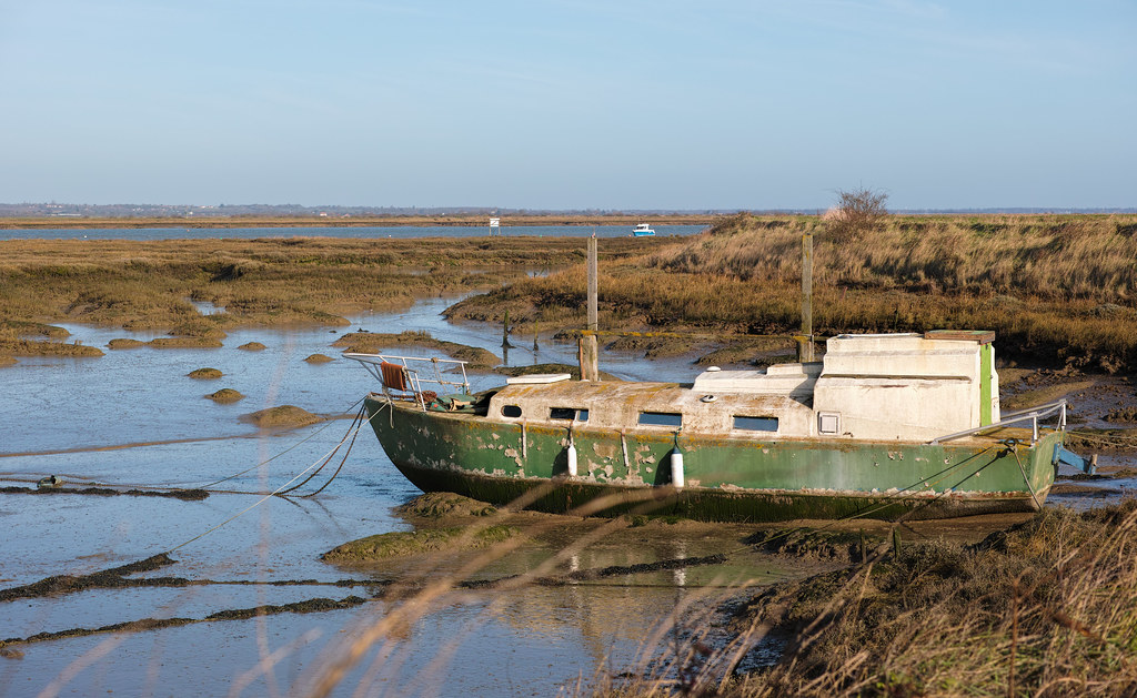 Tollesbury Salt Flats and the Blackwater Tollesbury Salt F… Flickr