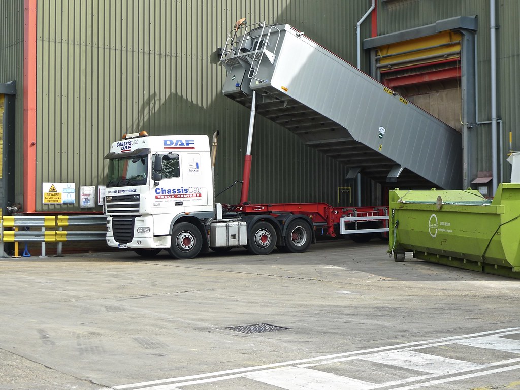 P1080795 Bury St Edmunds & Ipswich based Chassis Cab DAF X… Flickr