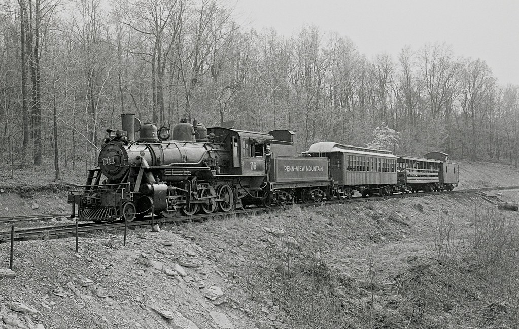 PennView Mountain 76 and train, near Blairsville, PA, 197… Flickr