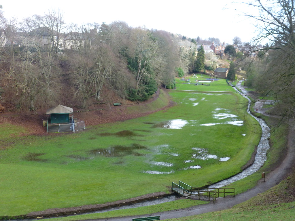 The Den, Kirriemuir from Slade Gardens side The Den, Kirri… Flickr