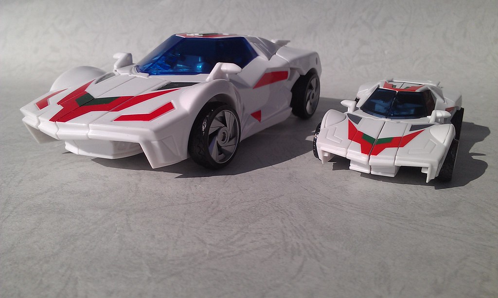 TFP KO WheelJack vehicle mode_05 Flickr