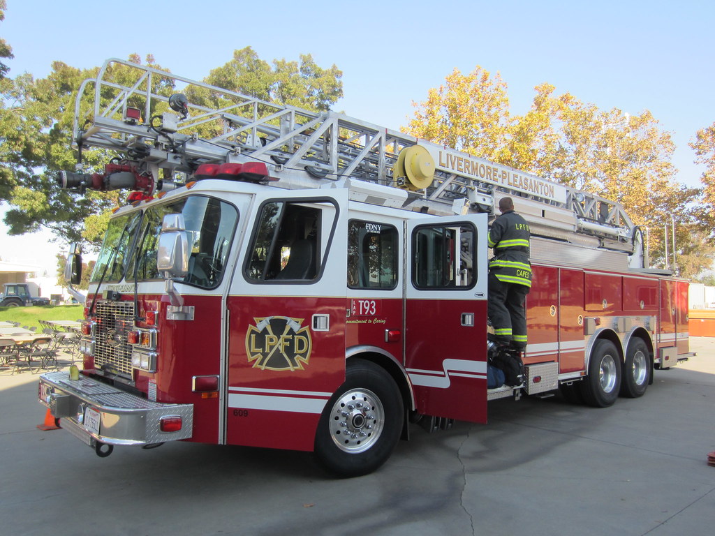 LivermorePleasanton Fire Department Truck 93 (T93) Flickr