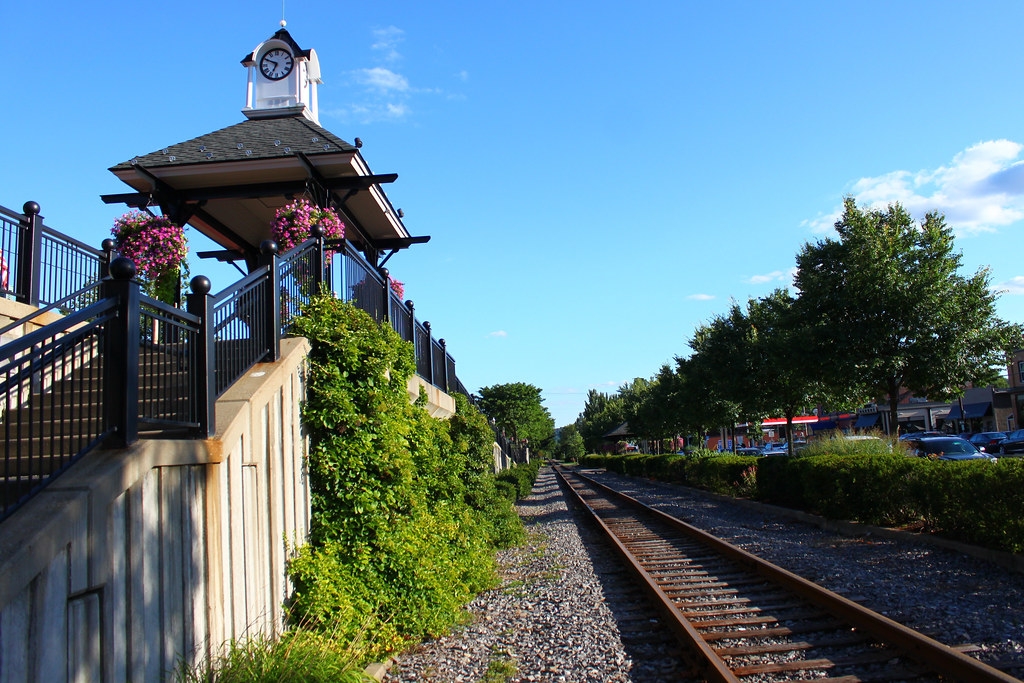 Town Clock Oakmont, Pa Built to mimic the original train… Flickr