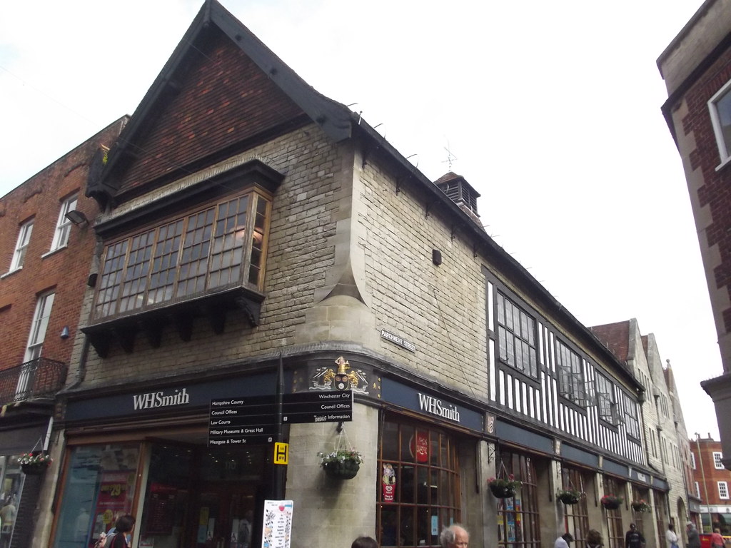 WH Smith 110 High Street, Winchester a photo on Flickriver