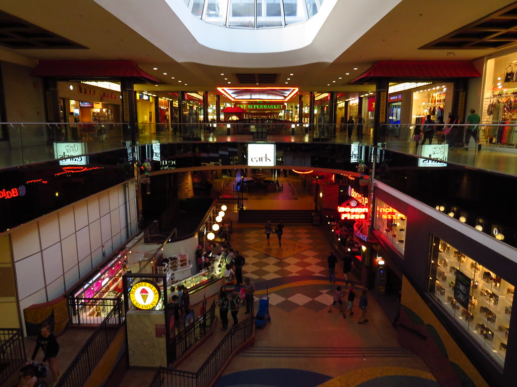 West Edmonton Mall (05) Sights around the mammoth West Edm… Flickr