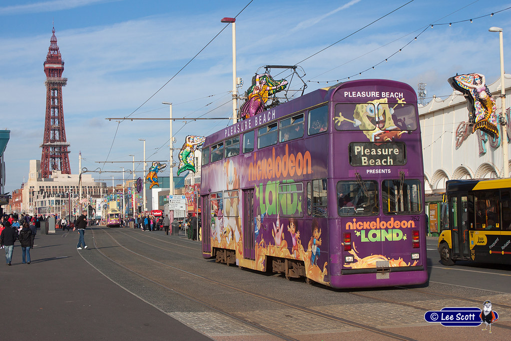 Blackpool Jubilee tram 762, Central Pier, 26/10/2011 Flickr