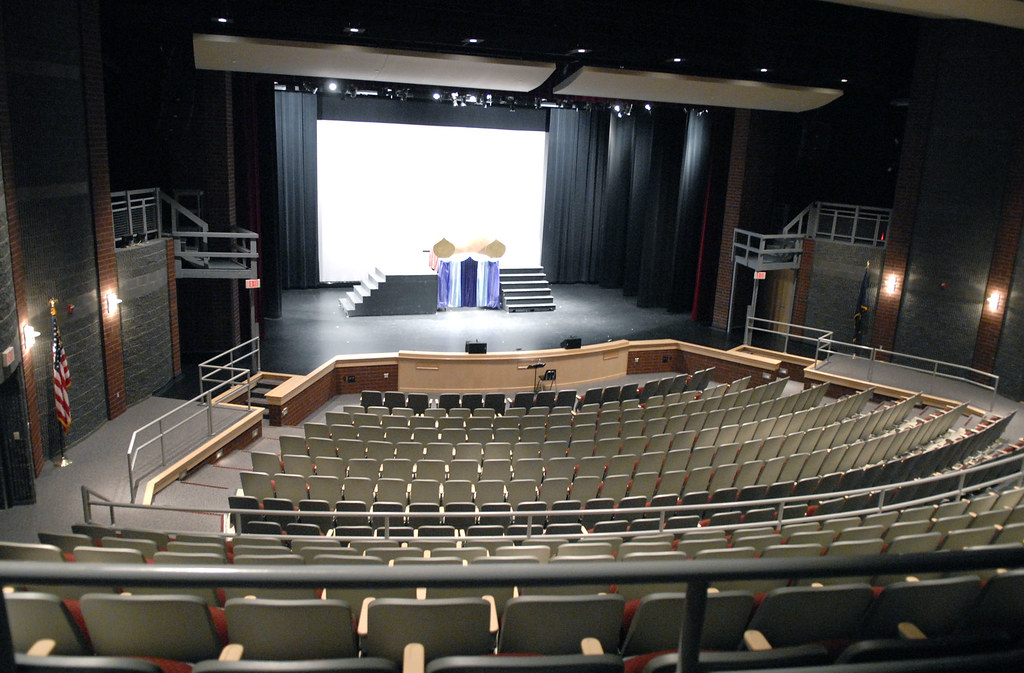 Harbor Springs high school Harbor Springs High School Perf… Flickr