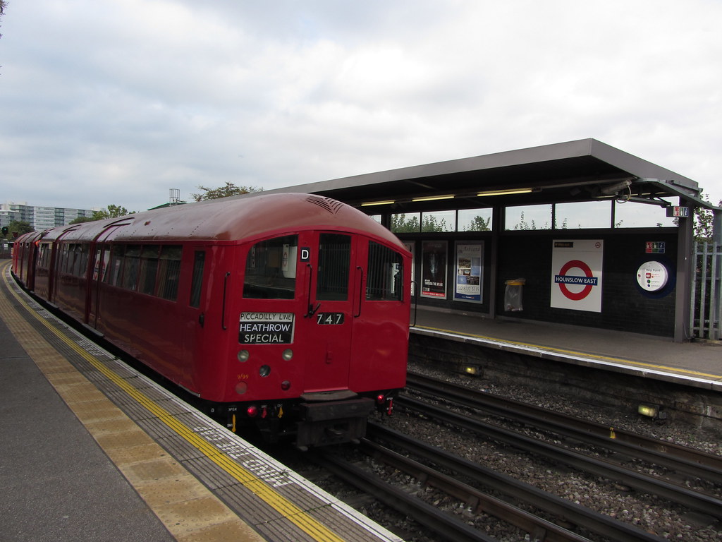 Hounslow East Station portemolitor Flickr