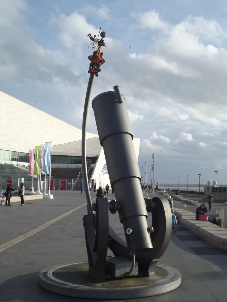 Telescope sculpture Museum of Liverpool A telescope scul… Flickr