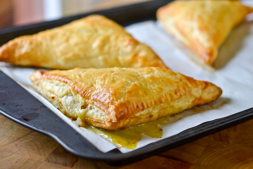 Chicken Pot Pie Turnovers Make chicken pot pie into fun, h… Flickr