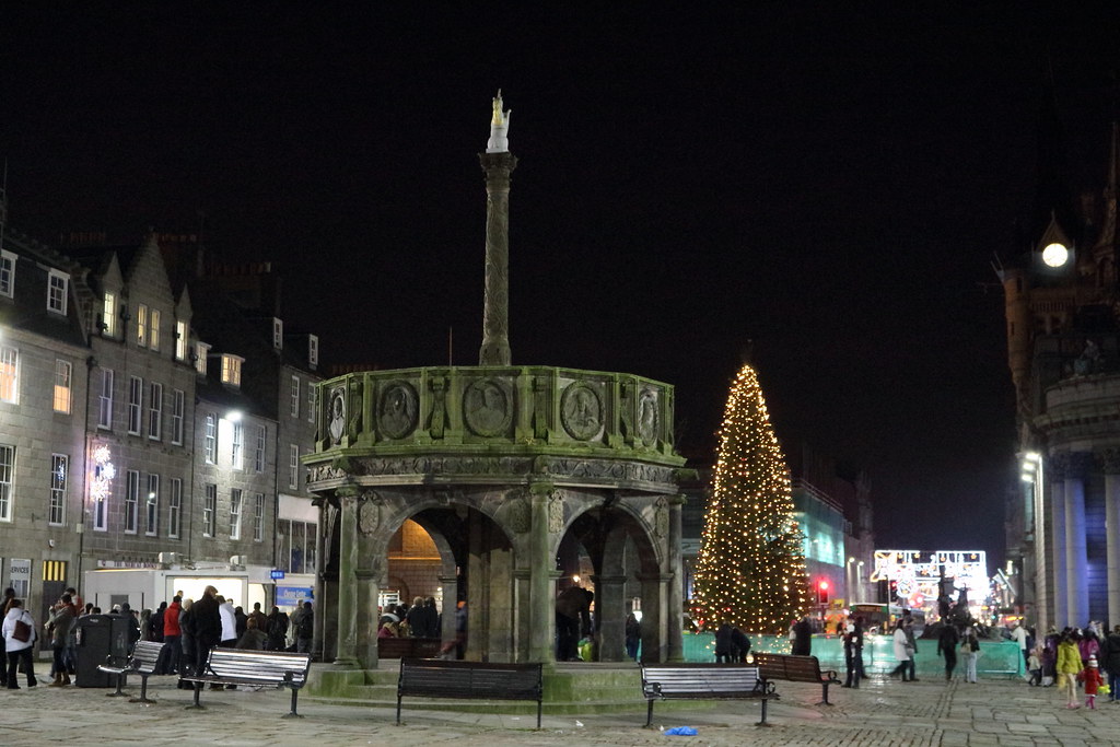 Christmas Lights,Aberdeen 2013 Alan Longmuir. Flickr