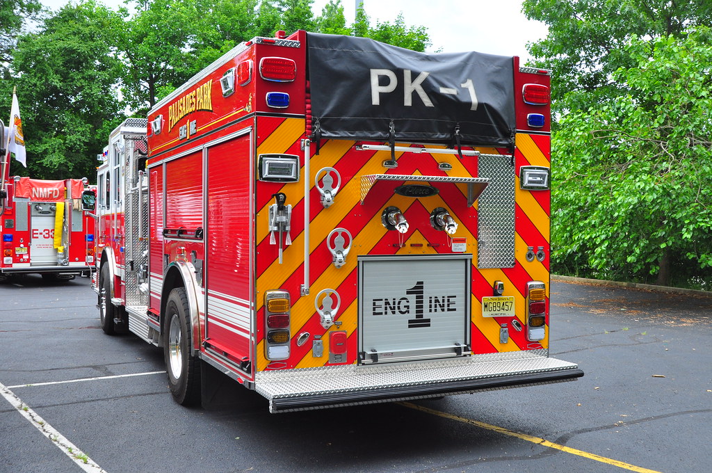 Palisades Park Fire Department Engine 1 2011 Pierce Triborough Flickr