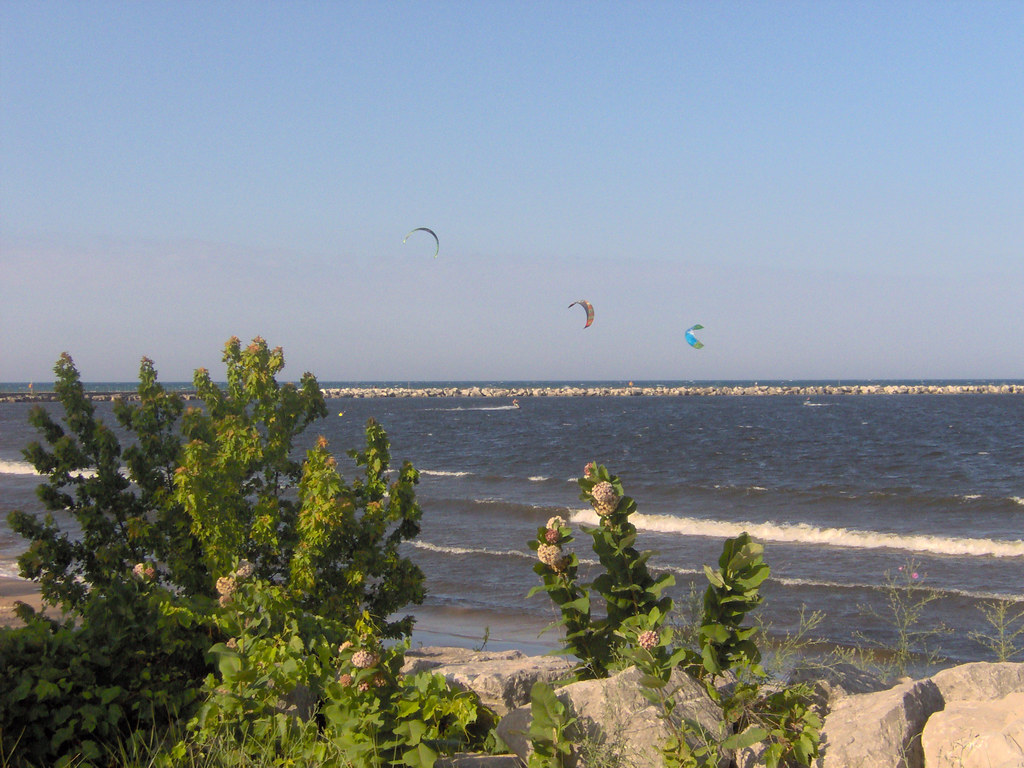 Windsurfing on Lake Michigan Windsurfing on Lake Michigan … Flickr
