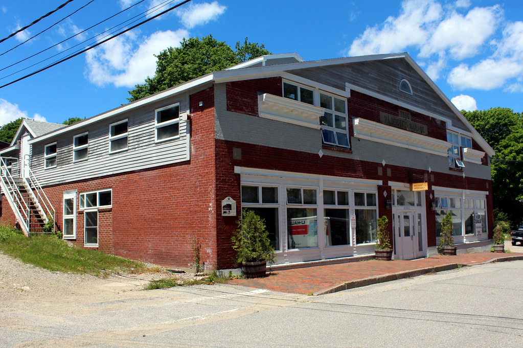 Wiscasset Baggett's Garage Haggett's Garage was built in … Flickr