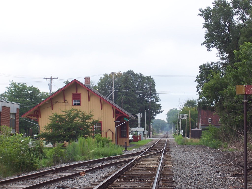 New York Central Station, Lacona, NY Another shot of the L… Flickr