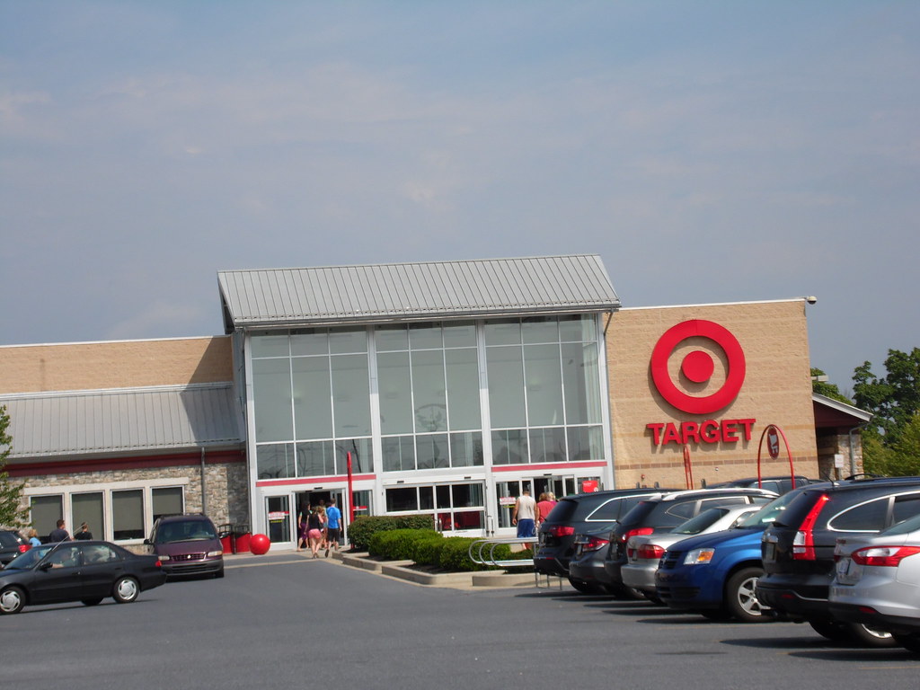 TARGET 2072 LANCASTER, PA TARGET 2072 2385 COVERED BRIDG… Flickr