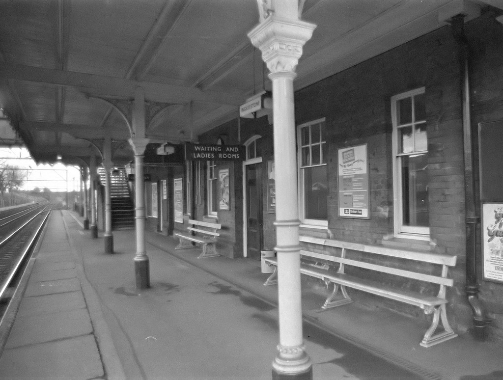 Ingatestone station (17), 1974 Bluepelicanrailway Flickr