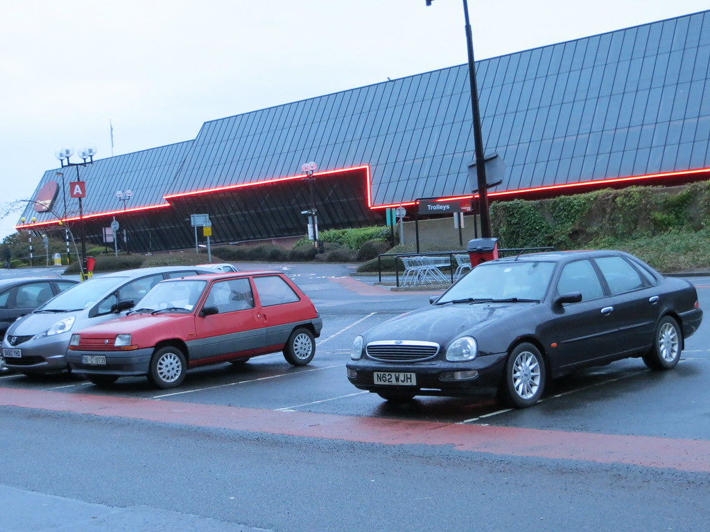 Cameron Toll Shopping Centre I've been meaning to get phot… Flickr