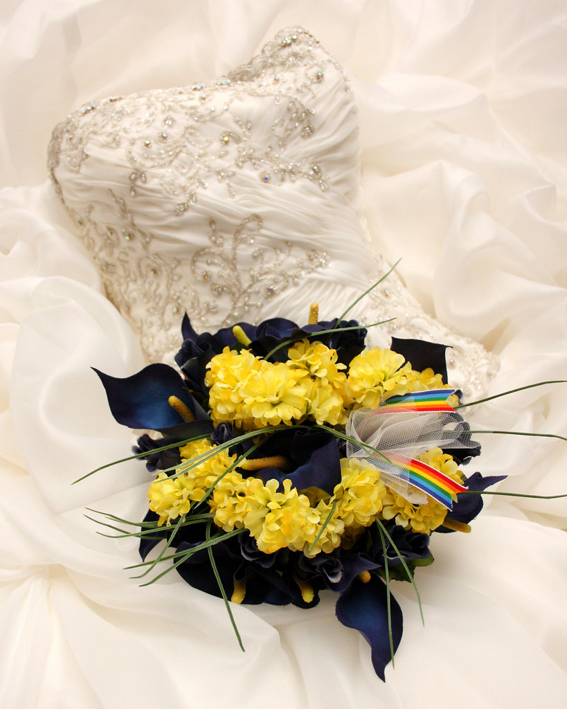 BlueYellowEquality (3) Blue & Yellow Silk Flower Bouquet, … Flickr