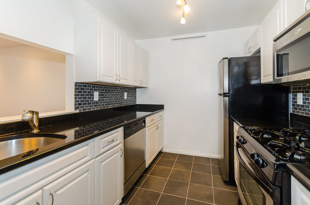 _DSC0029 523 Stratford Ave, Bound Brook NJ listed with Man… Flickr