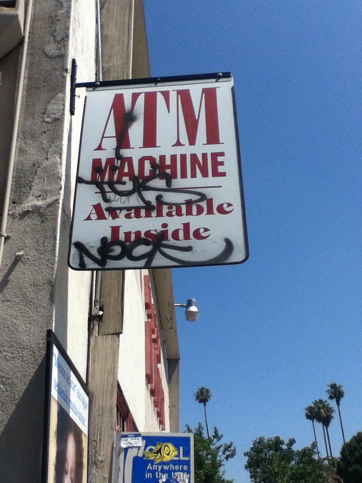 11st liquor store..Pomona TokingYeSKa909 Flickr